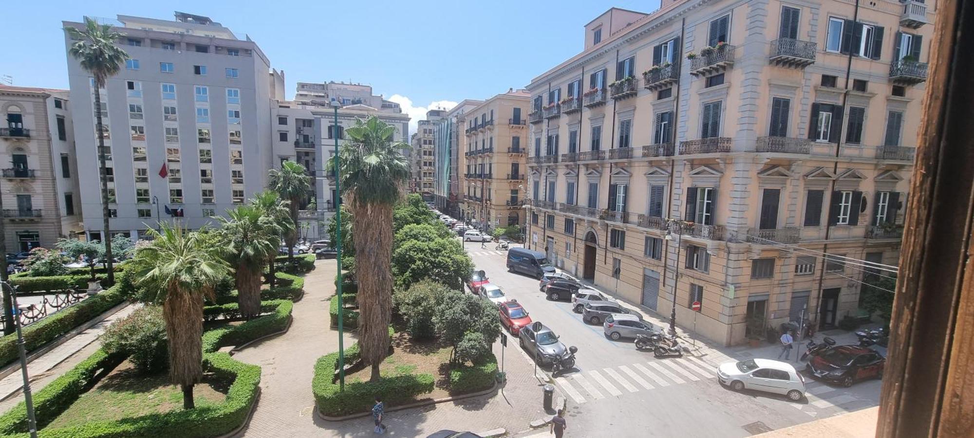 Palermo Belmonte Florio Apartment Bagian luar foto