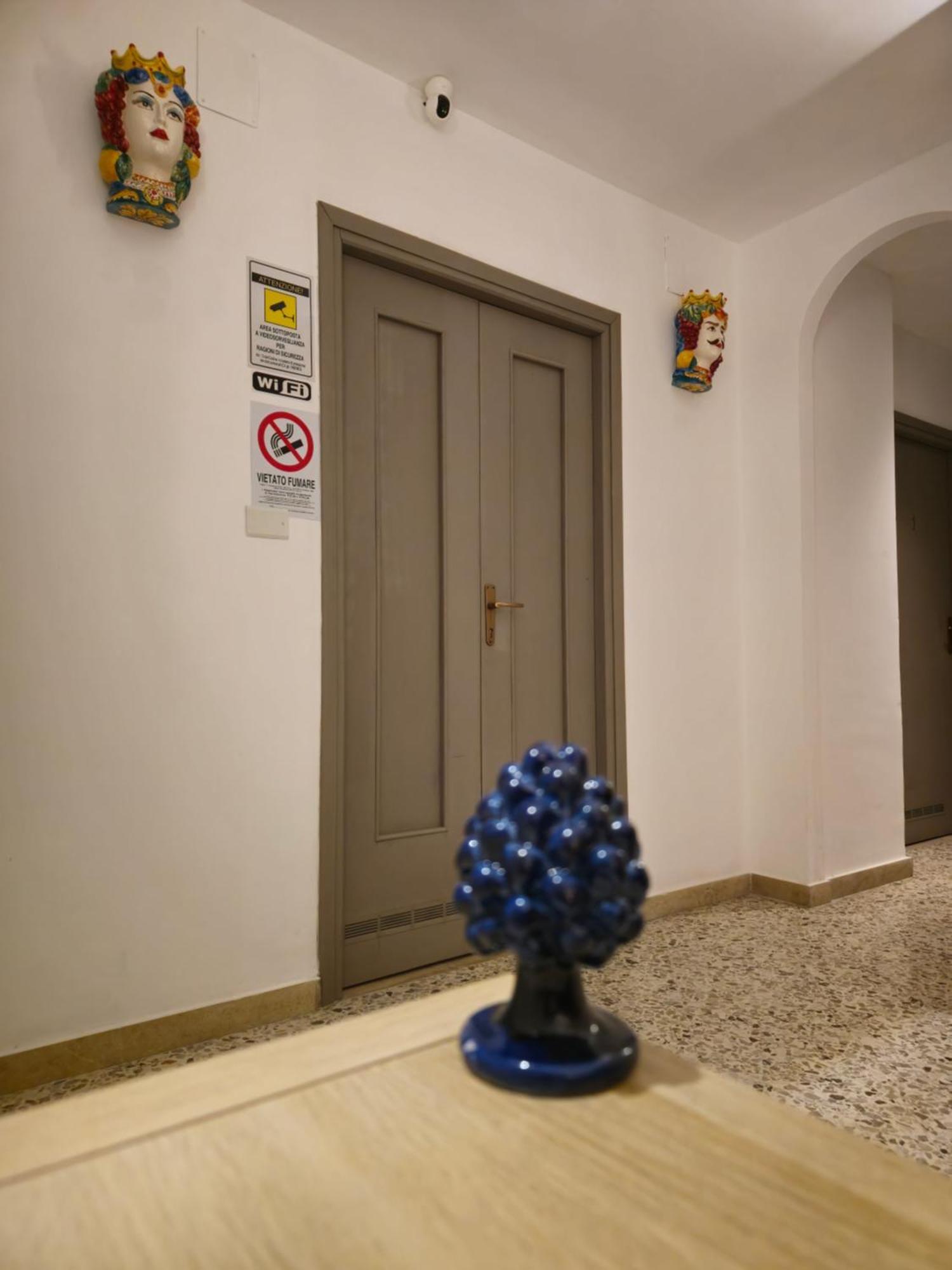 Palermo Belmonte Florio Apartment Bagian luar foto
